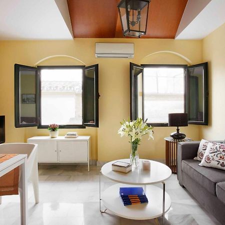 Apartamentos Mariscal إشبيلية المظهر الخارجي الصورة