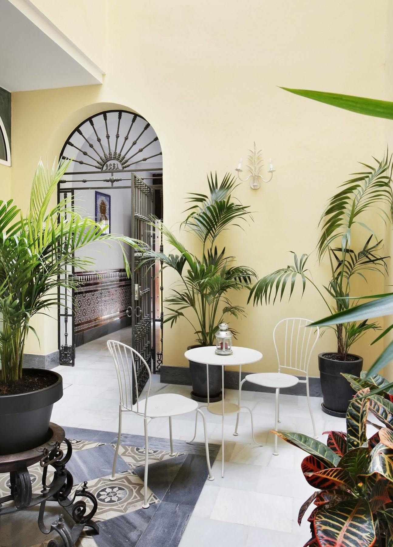 Apartamentos Mariscal إشبيلية المظهر الخارجي الصورة